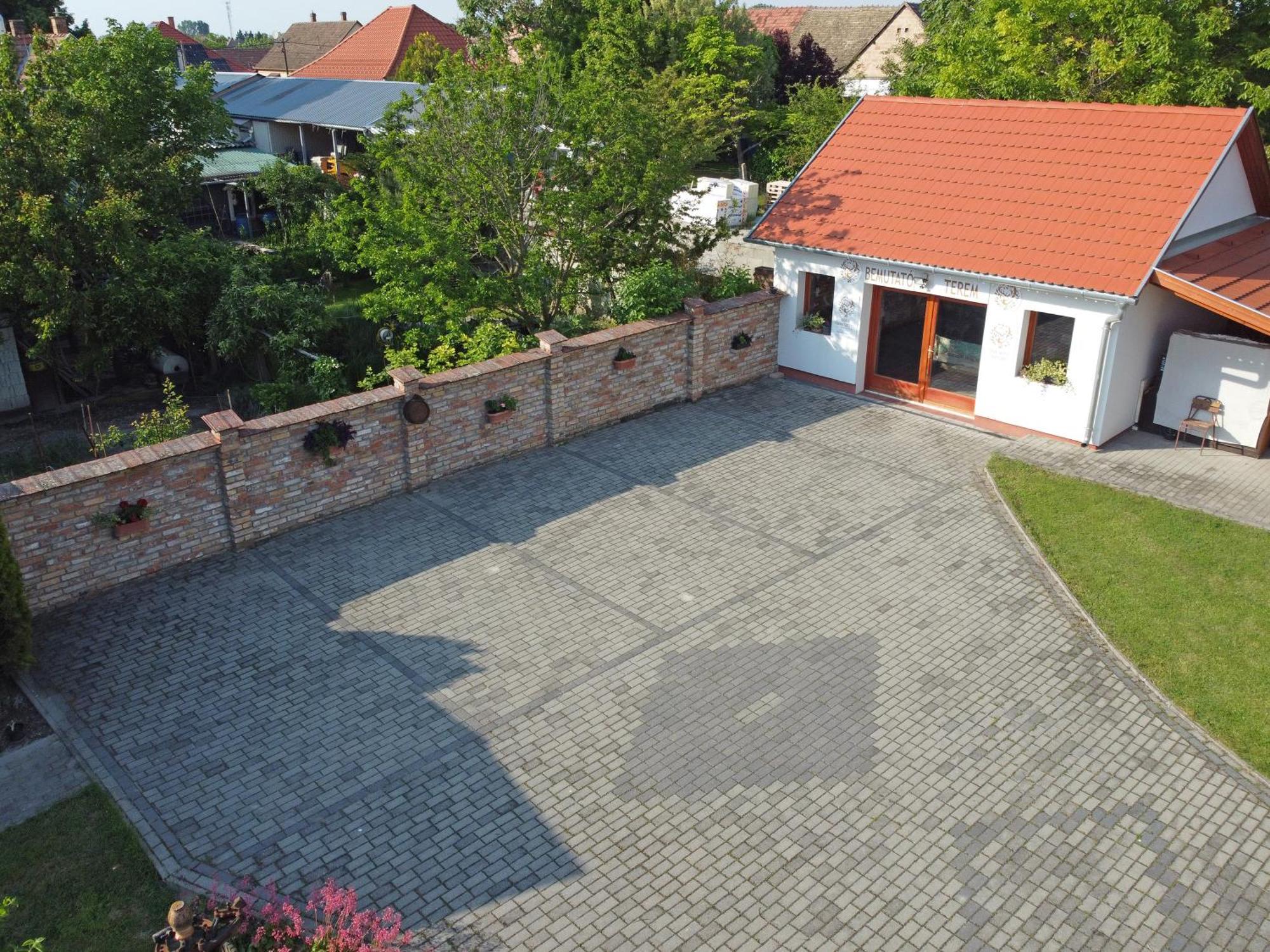 Hotel Fuezesi Papa Vendeghaza Harta Exterior foto